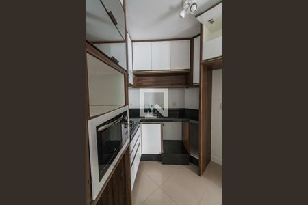 Apartamento para alugar com 70m², 2 quartos e 1 vagaCozinha