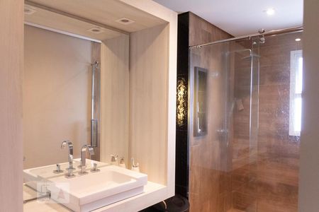 Apartamento à venda com 150m², 2 quartos e 3 vagasQuarto 2 - suite