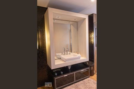 Apartamento à venda com 150m², 2 quartos e 3 vagasQuarto 2 - suite