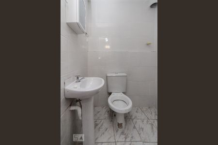 Banheiro de casa para alugar com 1 quarto, 20m² em Vila Cruzeiro, São Paulo