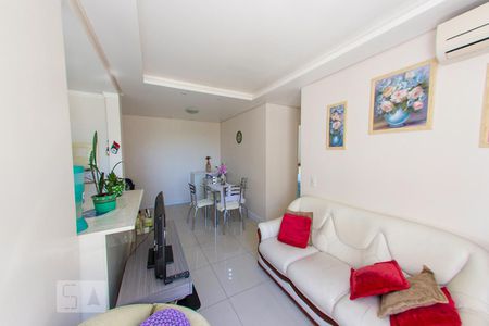 Sala de apartamento à venda com 2 quartos, 46m² em Cavalhada, Porto Alegre