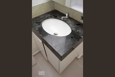 Banheiro de apartamento para alugar com 1 quarto, 42m² em Bela Vista, São Paulo