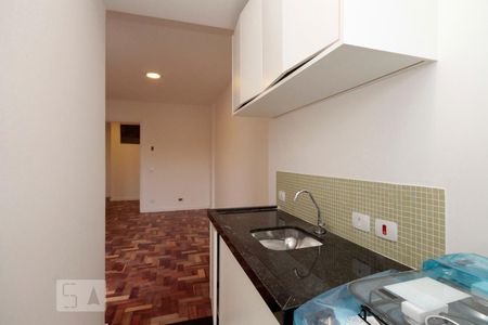 Cozinha de apartamento para alugar com 1 quarto, 42m² em Bela Vista, São Paulo