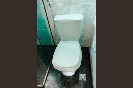 Banheiro da Suite de apartamento à venda com 4 quartos, 182m² em Itapoã, Belo Horizonte