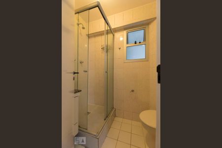 Apartamento para alugar com 75m², 3 quartos e 1 vagaQuarto 3 - Suíte/ Banheiro