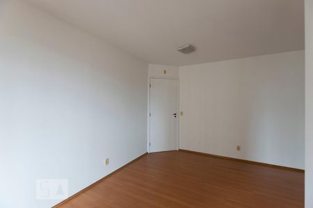 Sala de apartamento para alugar com 3 quartos, 75m² em Cambuci, São Paulo