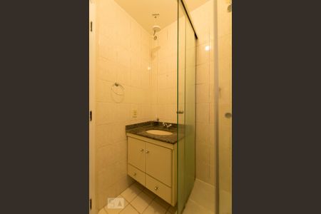 Apartamento para alugar com 75m², 3 quartos e 1 vagaQuarto 3 - Suíte/ Banheiro