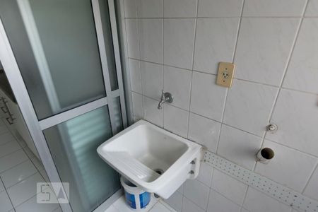Apartamento para alugar com 75m², 3 quartos e 1 vagaÁrea de serviço (Tanque)