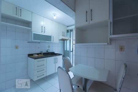 Apartamento para alugar com 75m², 3 quartos e 1 vagaCozinha