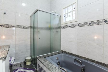 Casa à venda com 312m², 2 quartos e 5 vagasBanheiro da Suíte 1