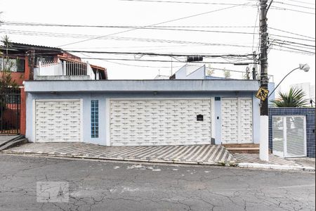 Casa à venda com 312m², 2 quartos e 5 vagasFachada