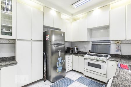 Casa à venda com 312m², 2 quartos e 5 vagasCozinha