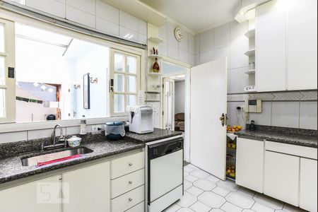 Casa à venda com 312m², 2 quartos e 5 vagasCozinha