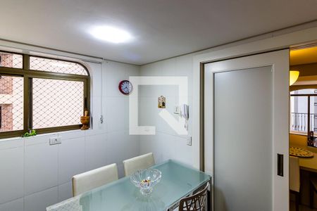 Apartamento à venda com 260m², 4 quartos e 3 vagasCopa