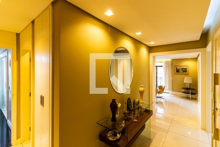 Apartamento à venda com 260m², 4 quartos e 3 vagasHall