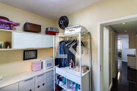 Apartamento à venda com 260m², 4 quartos e 3 vagasQuarto de Serviço