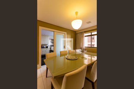 Apartamento à venda com 260m², 4 quartos e 3 vagasSala de Jantar