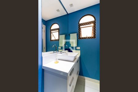 Apartamento à venda com 260m², 4 quartos e 3 vagasBanheiro da Suíte 4