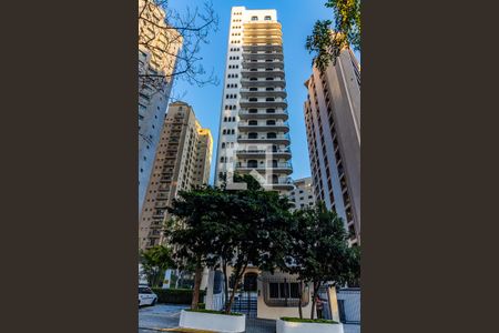 Apartamento à venda com 260m², 4 quartos e 3 vagasFachada