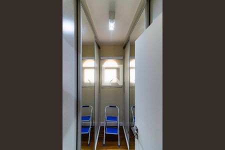 Apartamento à venda com 260m², 4 quartos e 3 vagasCloset da suíte 1