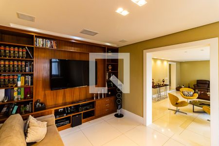 Apartamento à venda com 260m², 4 quartos e 3 vagasSala de TV