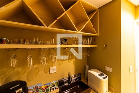 Apartamento à venda com 260m², 4 quartos e 3 vagasAdega