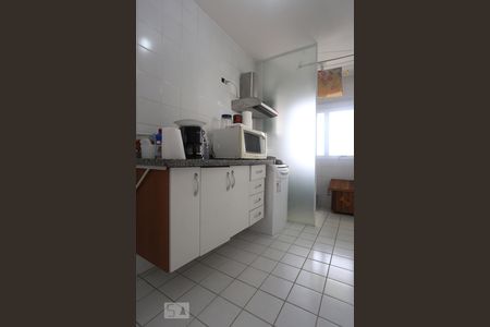 Apartamento à venda com 67m², 3 quartos e 2 vagasCozinha