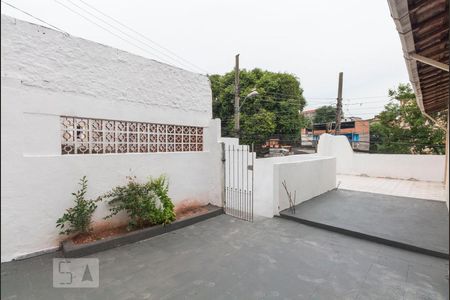 Casa para alugar com 75m², 2 quartos e sem vagaQuintal
