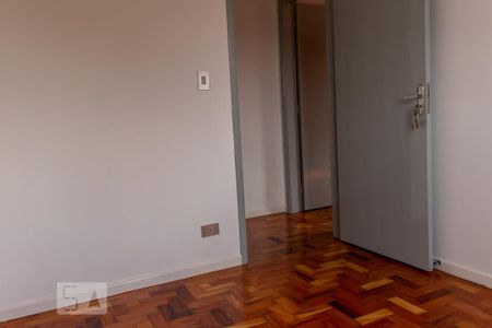 Quarto 3 de casa para alugar com 3 quartos, 180m² em Vila Santo Estéfano, São Paulo
