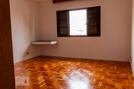 Quarto 1 de casa para alugar com 3 quartos, 180m² em Vila Santo Estéfano, São Paulo
