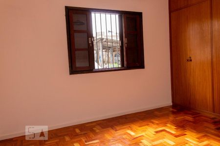 Quarto 2 de casa para alugar com 3 quartos, 180m² em Vila Santo Estéfano, São Paulo