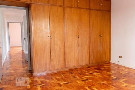 Quarto 1 de casa para alugar com 3 quartos, 180m² em Vila Santo Estéfano, São Paulo