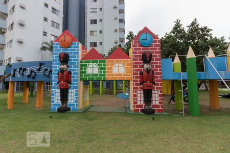 Apartamento à venda com 150m², 4 quartos e 3 vagasÁrea Comum - Playground 2