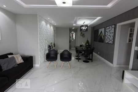 Sala de apartamento à venda com 4 quartos, 150m² em Barra da Tijuca, Rio de Janeiro