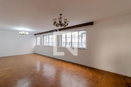 Sala  de apartamento para alugar com 3 quartos, 151m² em Aclimação, São Paulo
