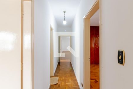 Corredor  de apartamento para alugar com 3 quartos, 151m² em Aclimação, São Paulo