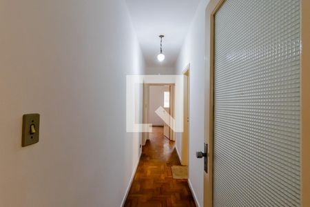 Corredor  de apartamento para alugar com 3 quartos, 151m² em Aclimação, São Paulo