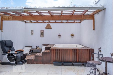 Casa à venda com 260m², 3 quartos e 5 vagas Casa à venda com 260m², 3 quartos e 5 vagasJacuzzi