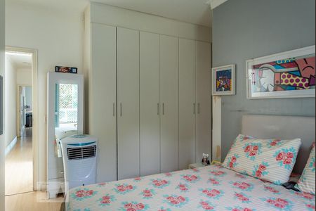 Suíte 1 de casa à venda com 3 quartos, 260m² em Sítio da Figueira, São Paulo