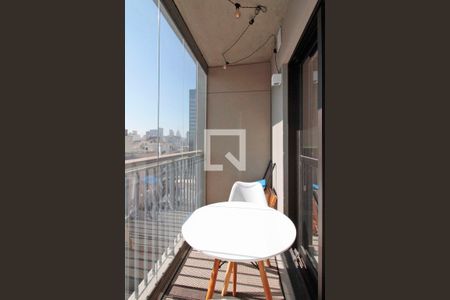 Varanda de kitnet/studio para alugar com 1 quarto, 30m² em Centro, São Paulo