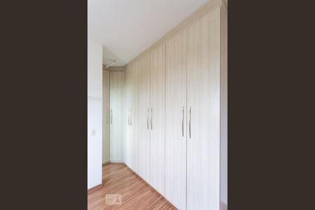 Apartamento à venda com 87m², 3 quartos e 2 vagasSuíte - Armários