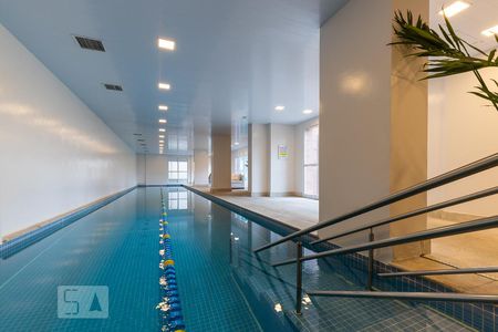 Apartamento à venda com 57m², 1 quarto e 1 vagaÁrea comum - Piscina aquecida