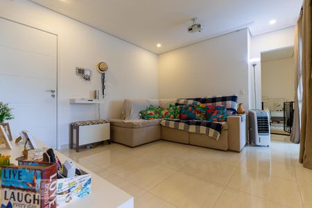 Sala de apartamento à venda com 1 quarto, 57m² em Cambuí, Campinas