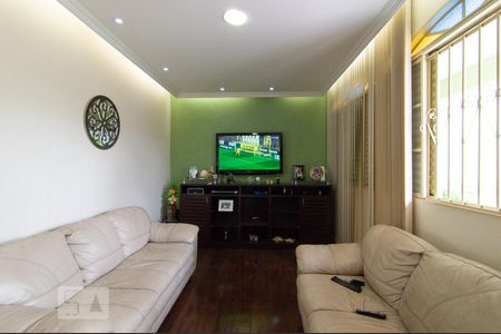 Sala de casa à venda com 4 quartos, 344m² em Paquetá, Belo Horizonte