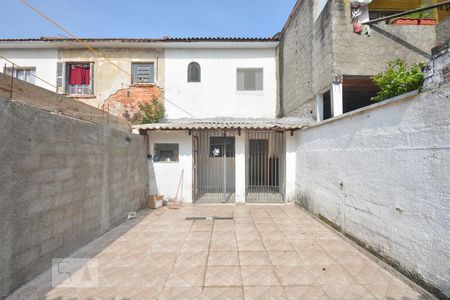 Casa à venda com 100m², 2 quartos e 1 vaga Casa à venda com 100m², 2 quartos e 1 vagaQuintal