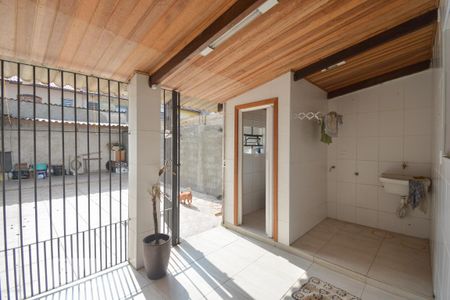 Casa à venda com 100m², 2 quartos e 1 vaga Casa à venda com 100m², 2 quartos e 1 vagaÁrea de serviço