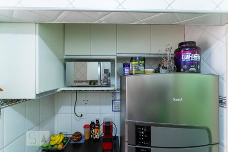 Apartamento à venda com 62m², 2 quartos e 1 vaga Apartamento à venda com 62m², 2 quartos e 1 vagaCozinha - Armários