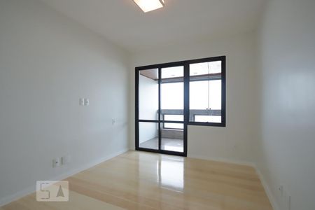 Apartamento para alugar com 315m², 4 quartos e 4 vagasSuíte