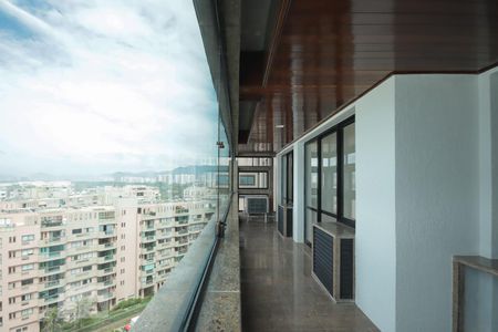 Apartamento para alugar com 315m², 4 quartos e 4 vagasVaranda dos quartos