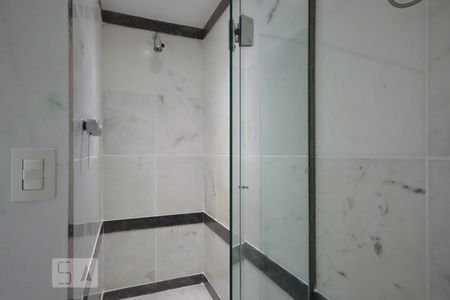 Apartamento para alugar com 315m², 4 quartos e 4 vagasBanheiro da Suíte 2